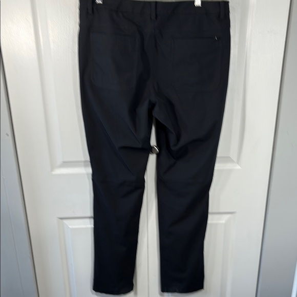lululemon athletica Black ABC pants - Picture 4 of 9